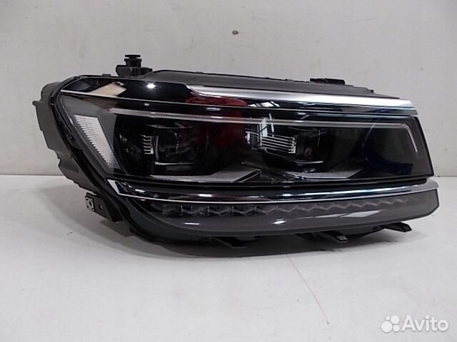 VW tiguan 5NN allspace 16-21 правая фара