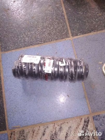 Пружина задняя логан