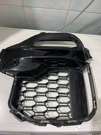 Решётка переднего бампера левая BMW X5 G05