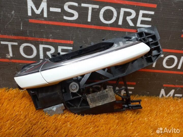 Ручка двери внешняя задняя правая Mercedes-Benz