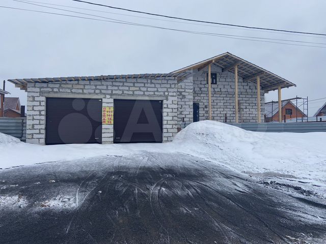 Коттедж 337 м² на участке 11 сот.