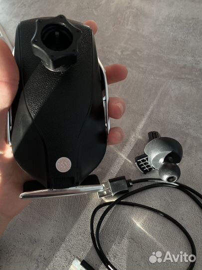 Держатель для телефона в машину