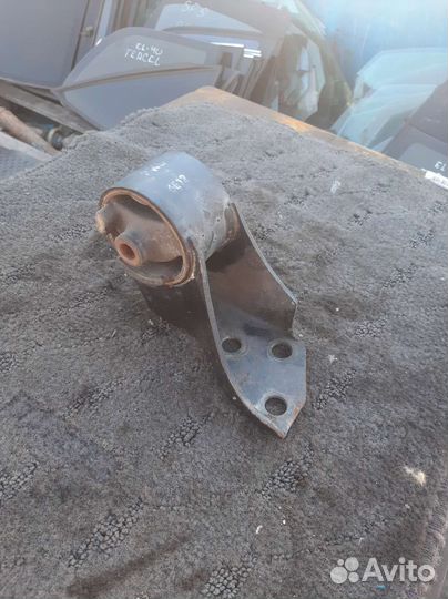 Подушка двигателя Kia Spectra 1.6