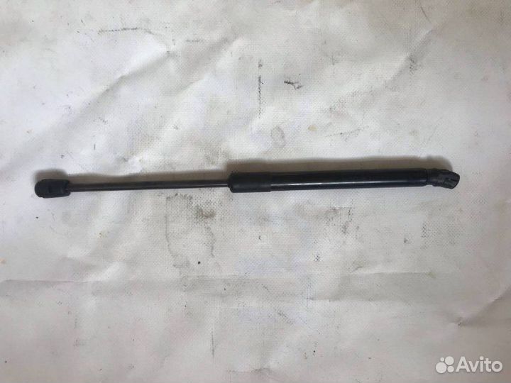 Амортизатор крышки багажника Vw Passat B6 1.8 BZB