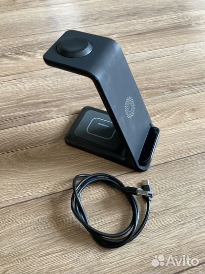 Безпроводная зарядка для телефона