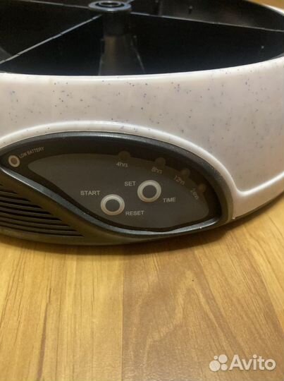 Автоматическая кормушка для собак/кошек TRixie нов