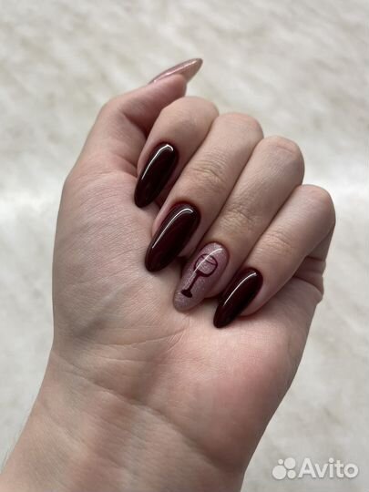 Маникюр п.Осельки