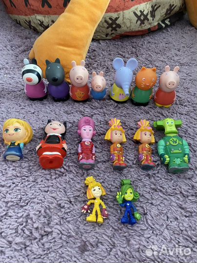 Игрушки Свинка пеппа, фиксики пакетом