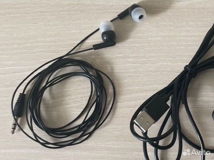 Проводные наушники рабочие разные Sony Samsung