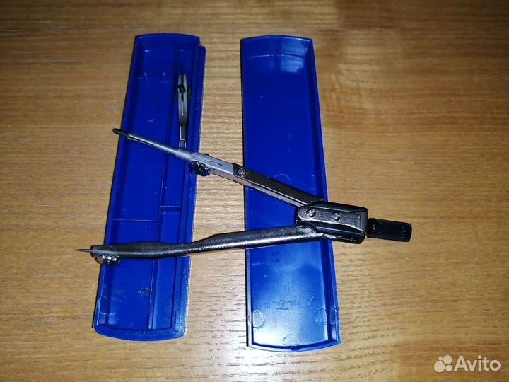 Циркуль в футляре