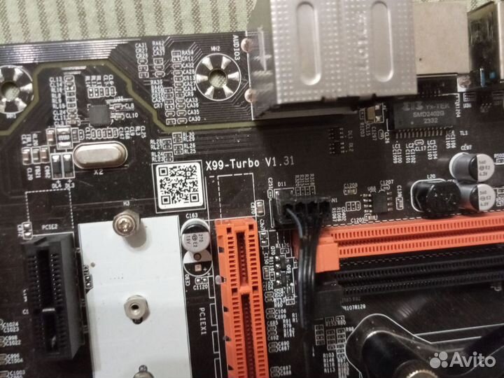 Материнская плата с процессором