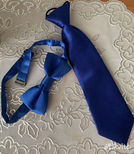 Галстук и бабочка на мальчика