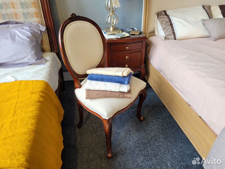 Стул черный