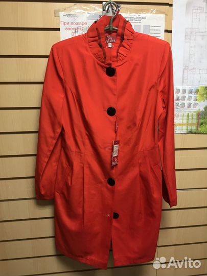Плащ женский новый