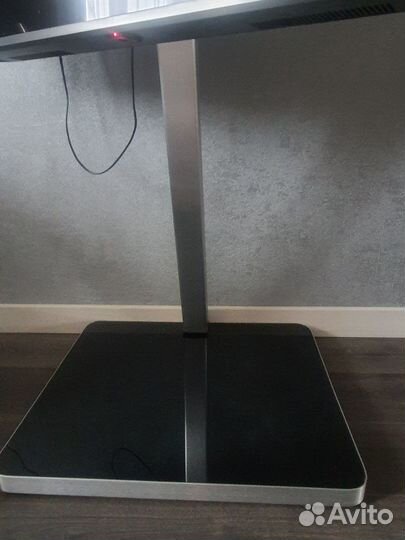 Продам стойку под телевизор