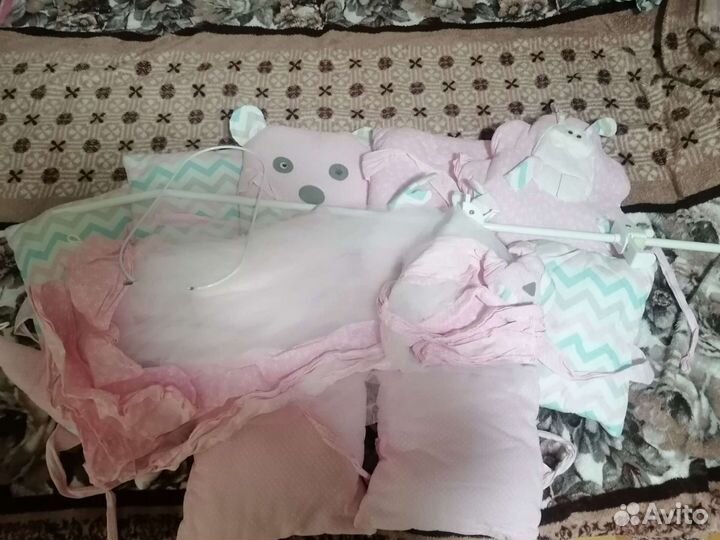 Бортики в кроватку