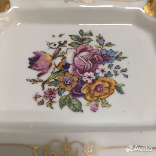 Пепельница фарфоровая