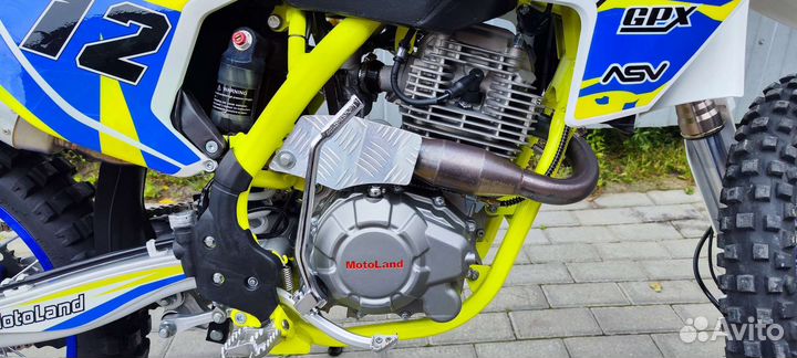Motolend xt 250 st