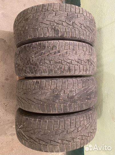 Nokian Tyres Hakkapeliitta 7 SUV 235/60 R18 107T
