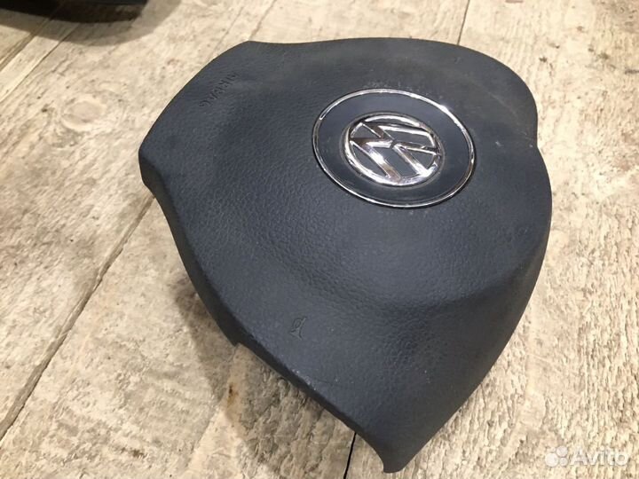 Подушка безопасности в руль Volkswagen Amarok