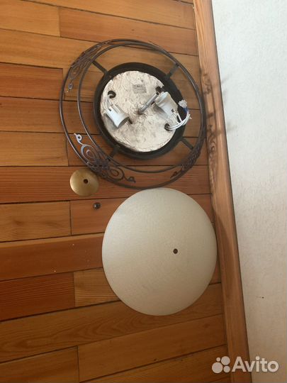 Светильник потолочный или настенный