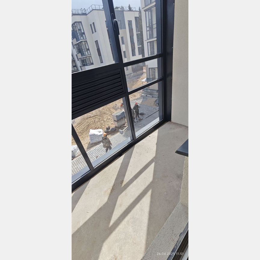 2-к. квартира, 65 м², 2/4 эт.