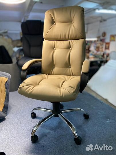 Кресло офисное
