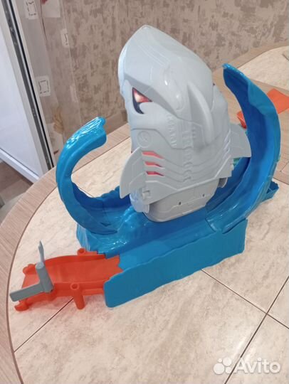 Hot wheels трек Акула