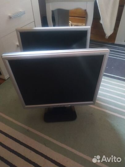 Монитор Samsung