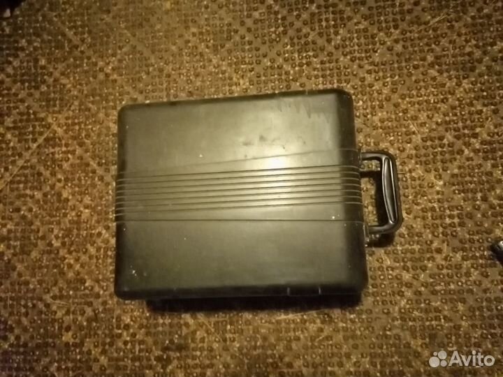 Проигрыватель пластинок ммз 1958г карболит СССР