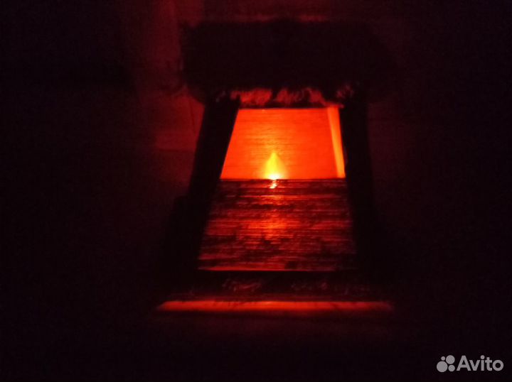 Настольный светильник из дерева в стиле лофт