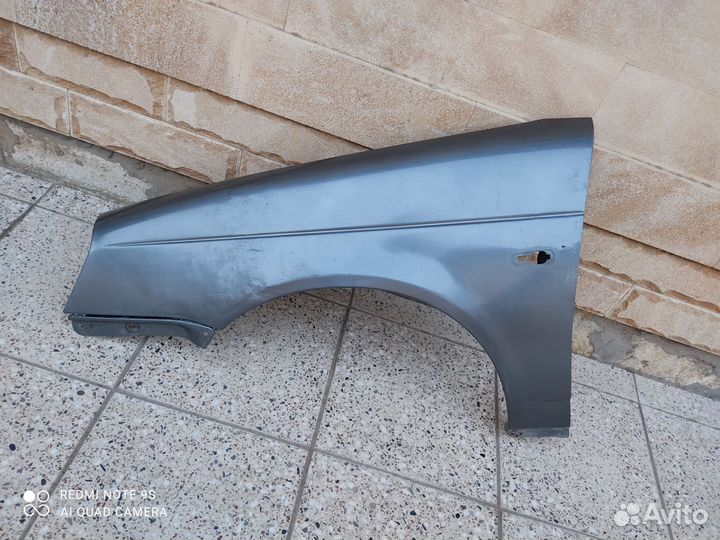 Крыло переднее левое priora