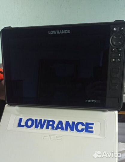 Эхолот Lowrance HDS-12 Live с датчиком Active Imag