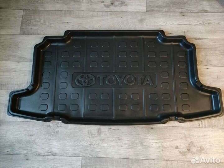 Коврик в багажник Corolla 120 хэтчбек