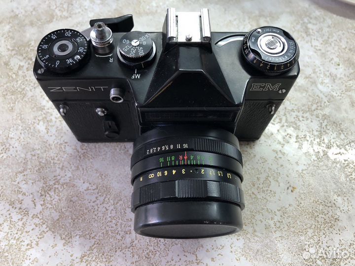 Плёночный фотоаппарат zenit EM