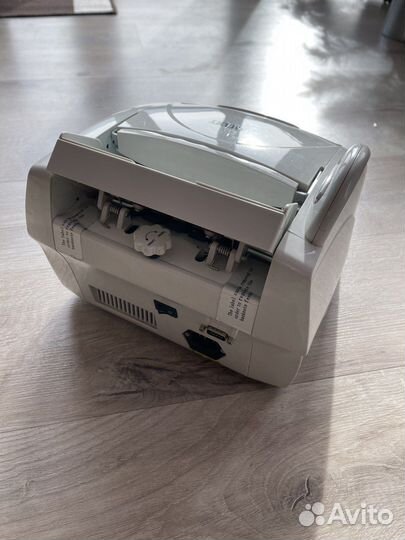 Счетчик банкнот SMART SM 6100ev