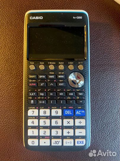 Цветной графический 3D калькулятор Casio FX-GG50