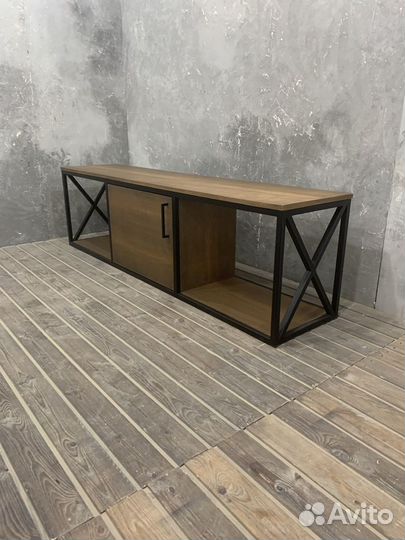 Тумбочка под телевизор в стиле лофт