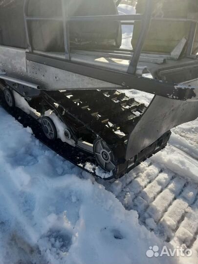 Продам снегоход рысь