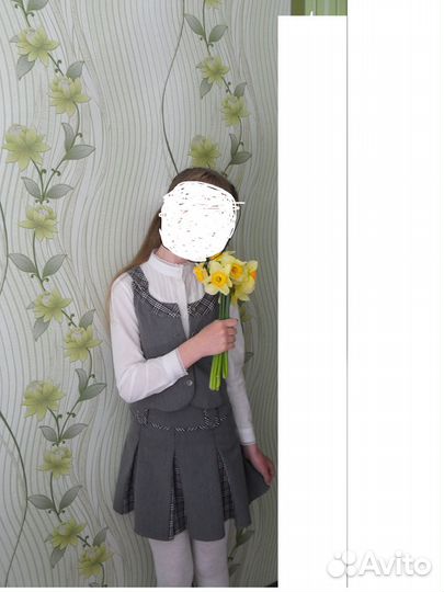 Продам школьную форму 