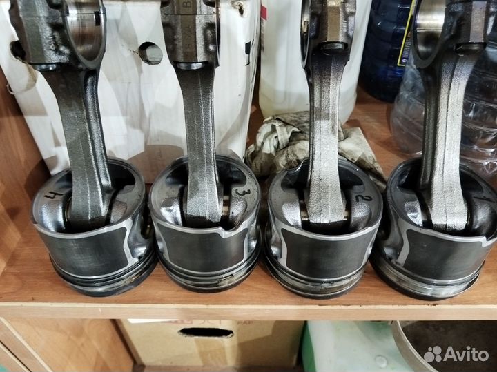 Шатун + поршень 2.5 D4CB Hyundai Grand Starex