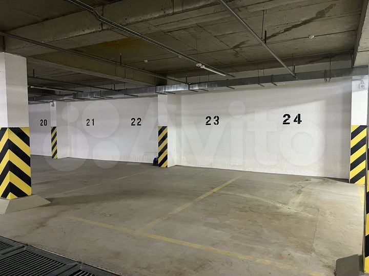 Машиноместо, 18 м²