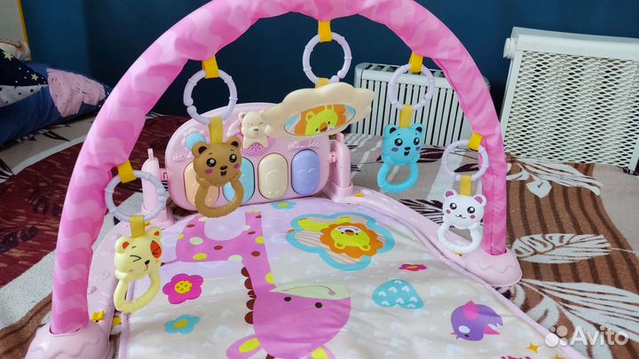 Развивающий коврик с пианино