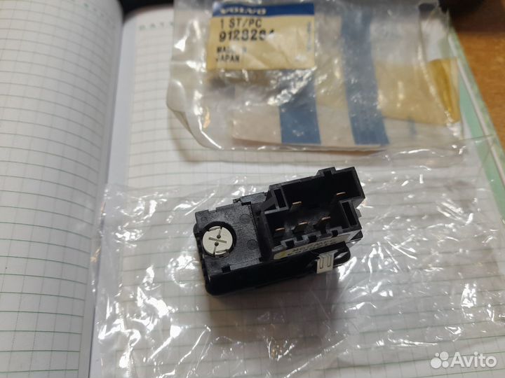 Volvo 850 Кнопка обогрева стекла Новая