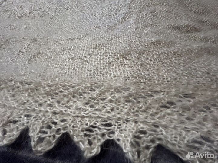 Шаль пуховая козья, палантин, косынка