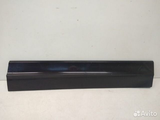 Накладка двери передняя правая Volkswagen Touareg