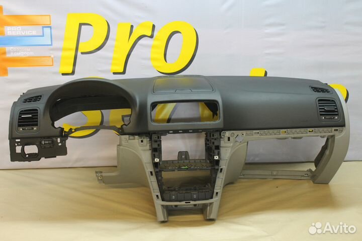 Приборная панель Skoda Yeti торпедо