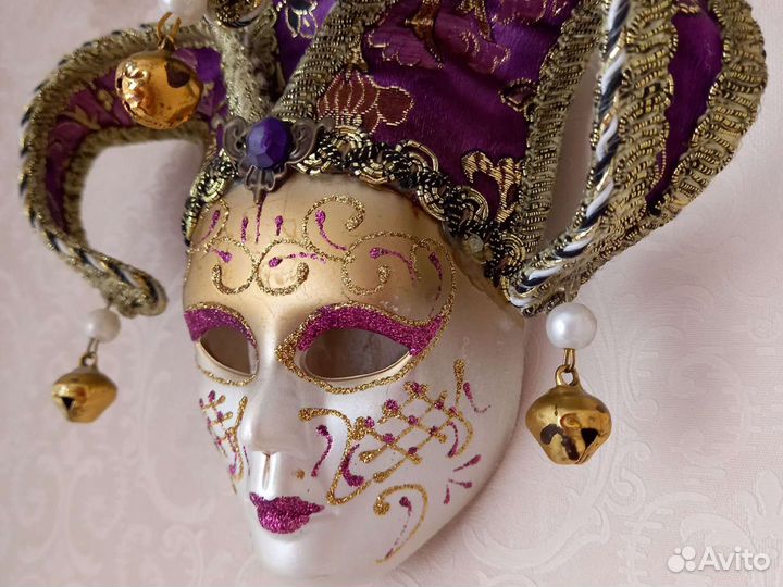 Маска интерьерная
