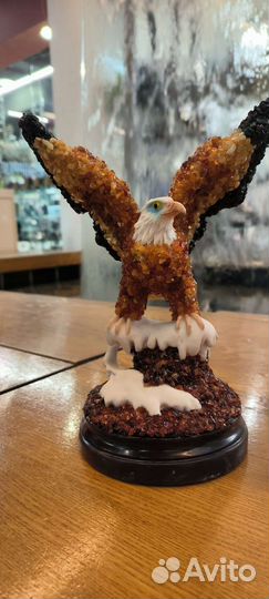 Янтарный орёл (статуэтка)