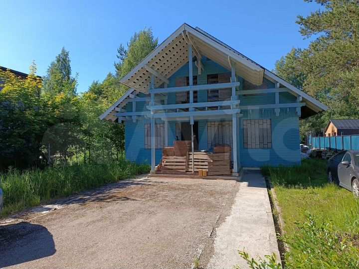 Дом 182,9 м² на участке 14 сот.